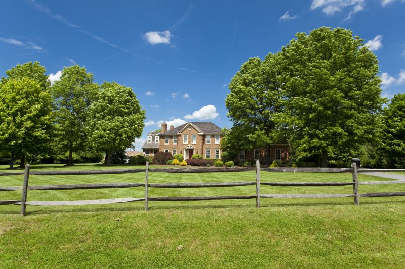 Split Rail Fencing Offers Rustic Appeal